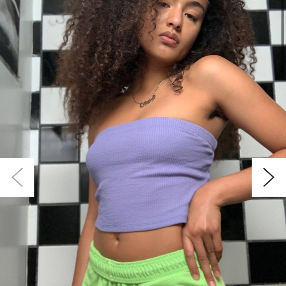 Textured Cropped Tube Top - Picture 2 of 2